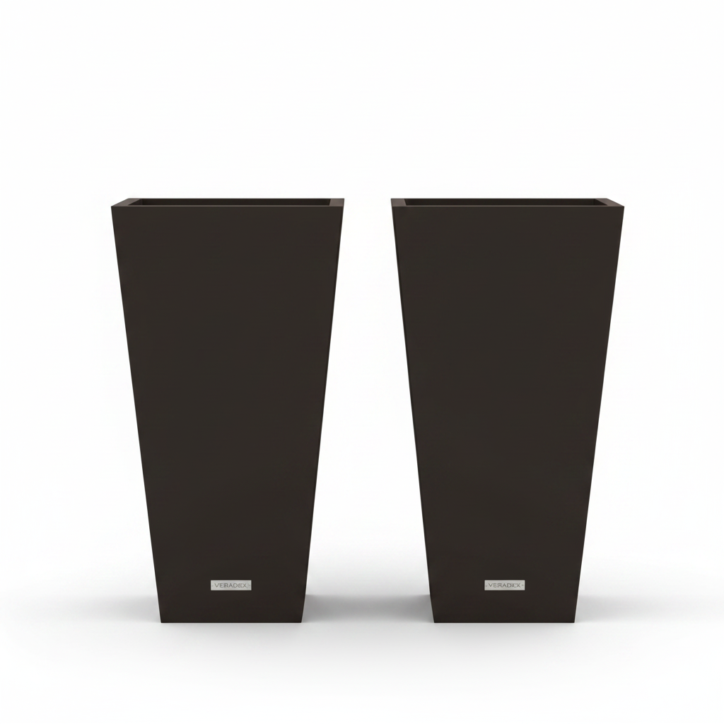 Par de Tall Planters en marrón oscuro