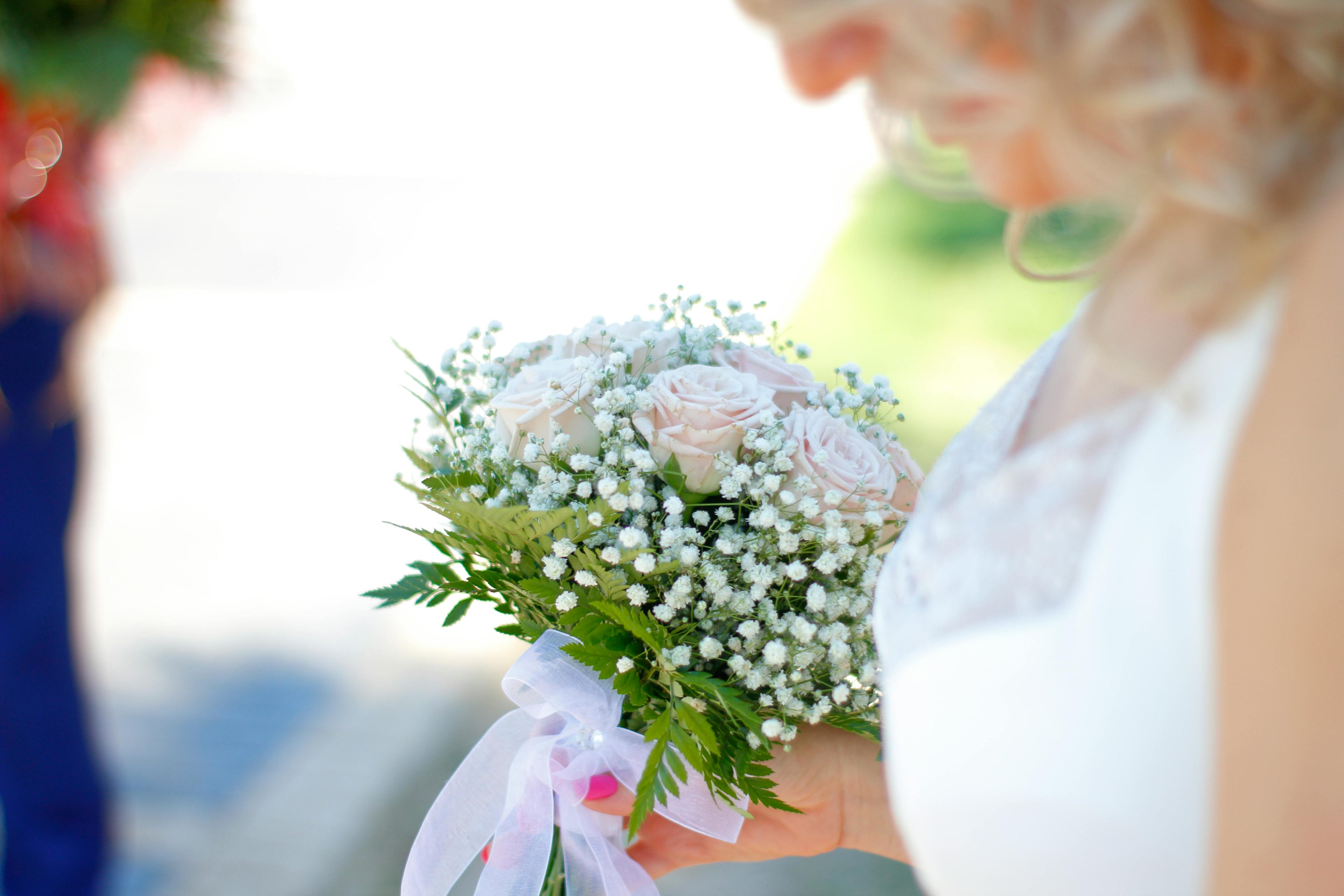 Elegant White Wedding Bouquet
